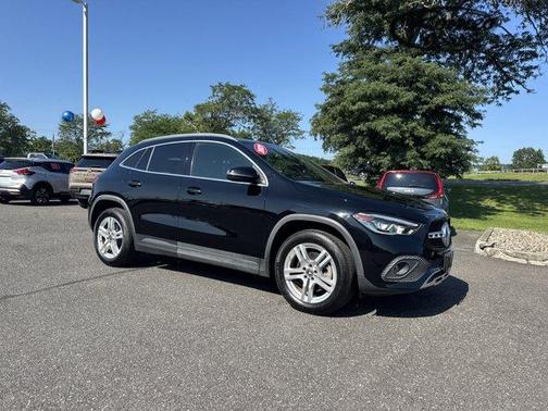 2021 Mercedes-Benz GLA 250 Base 4MATIC