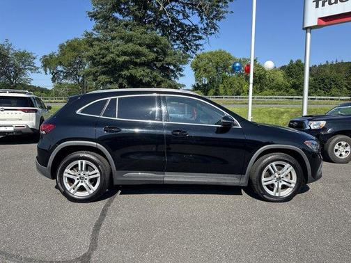 2021 Mercedes-Benz GLA 250 Base 4MATIC