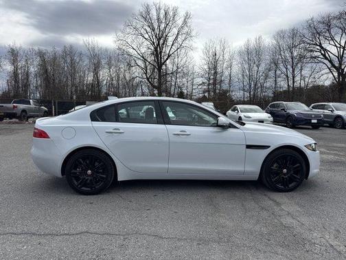 2019 Jaguar XE 25t Prestige