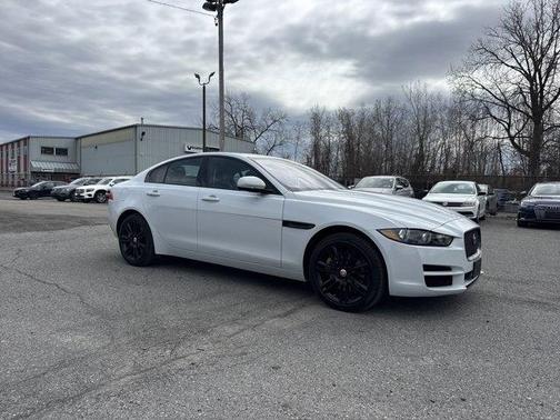 2019 Jaguar XE 25t Prestige
