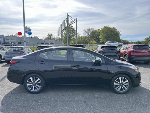 2020 Nissan Versa 1.6 SV