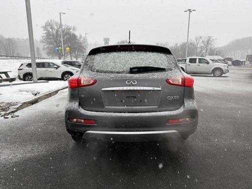 2016 INFINITI QX50 Base