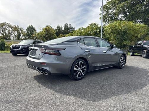 2023 Nissan Maxima SV