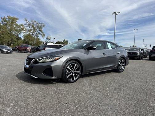 2023 Nissan Maxima SV