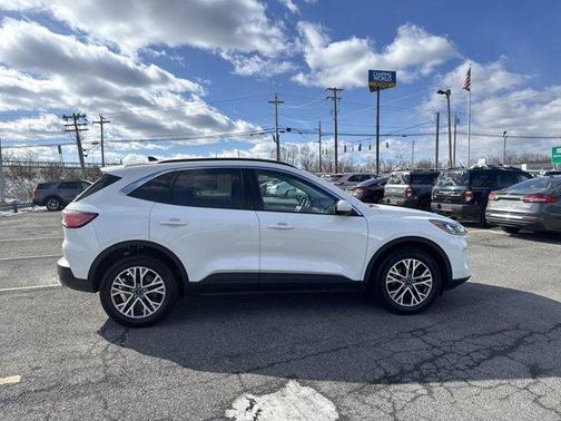 2021 Ford Escape SEL