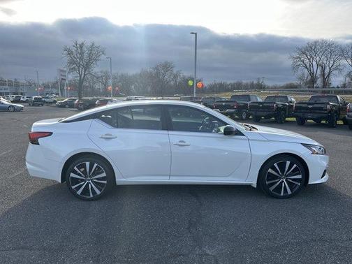 2021 Nissan Altima 2.5 SR