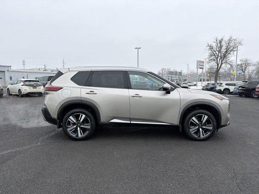 2021 Nissan Rogue Platinum