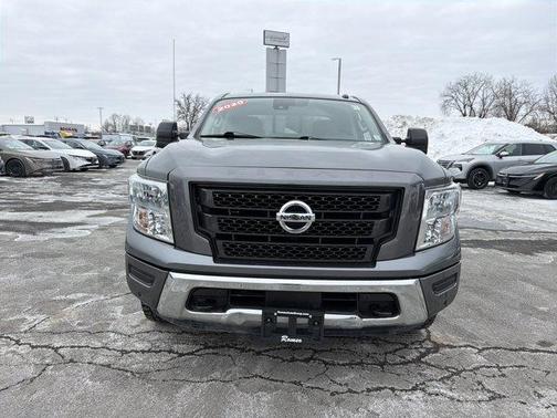 2020 Nissan Titan SV
