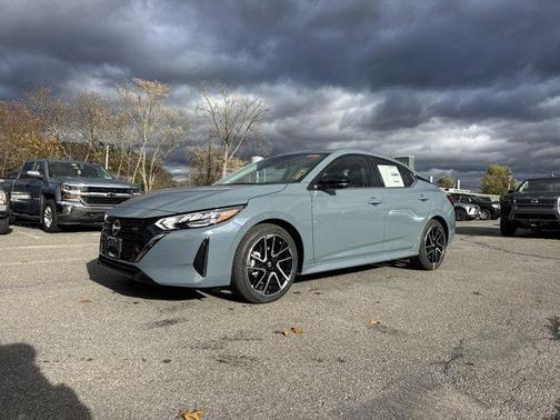 2025 Nissan Sentra SR