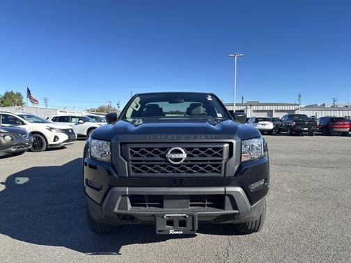 2023 Nissan Frontier S