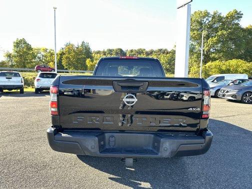 2023 Nissan Frontier S