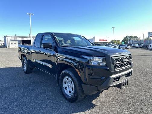2023 Nissan Frontier S