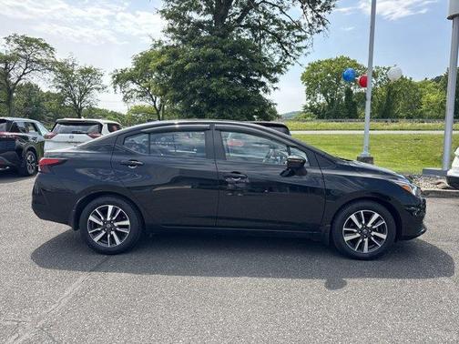 2021 Nissan Versa 1.6 SV