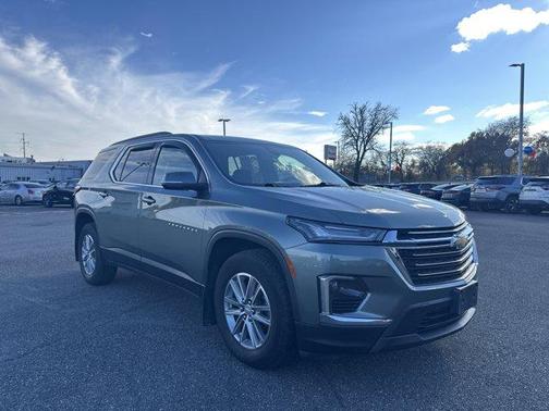 2023 Chevrolet Traverse LT Cloth