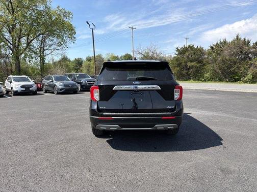 Black Metallic 2021 Ford Explorer XLT