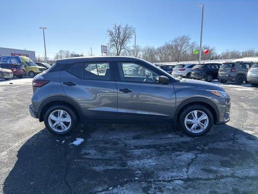 2024 Nissan Kicks S
