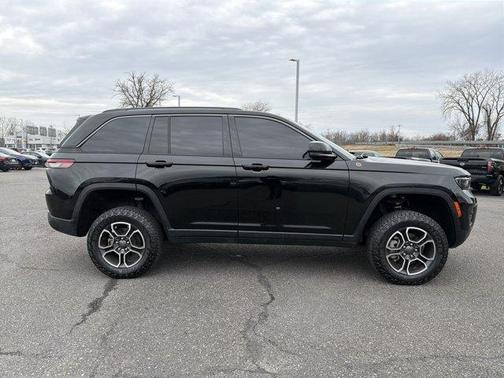 2022 Jeep Grand Cherokee Trailhawk