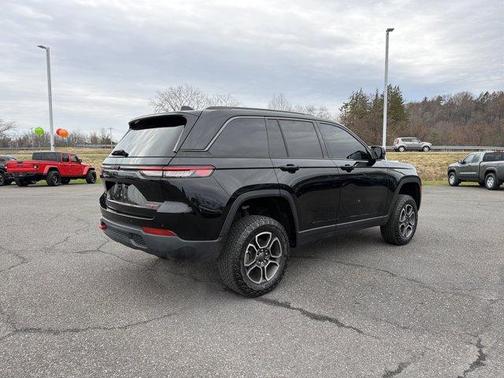 2022 Jeep Grand Cherokee Trailhawk