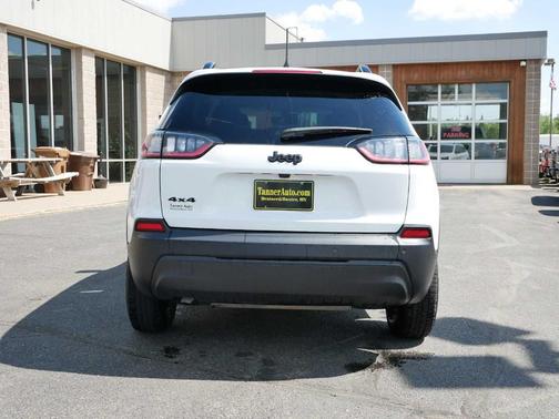 2023 Jeep Cherokee Altitude Lux
