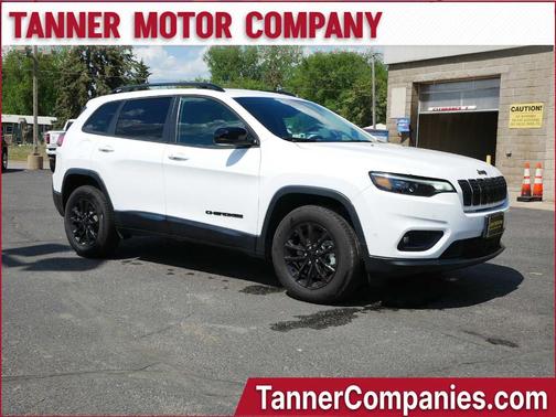 2023 Jeep Cherokee Altitude Lux