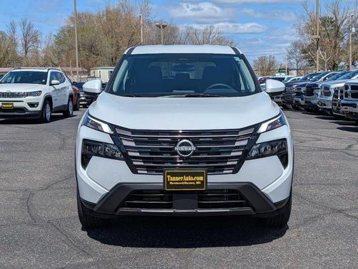 Everest White P 2026 Nissan Rogue SV