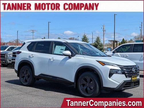 Everest White P 2026 Nissan Rogue SV
