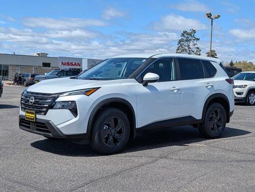Everest White P 2026 Nissan Rogue SV