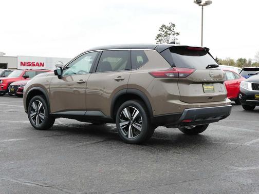 2025 Nissan Rogue SL