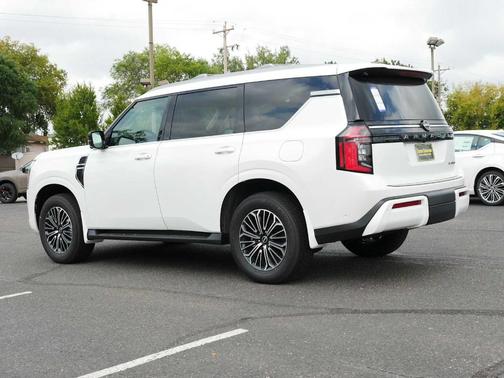 2025 Nissan Armada Platinum