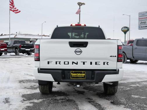 2026 Nissan Frontier SV