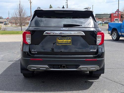 Black 2023 Ford Explorer XLT