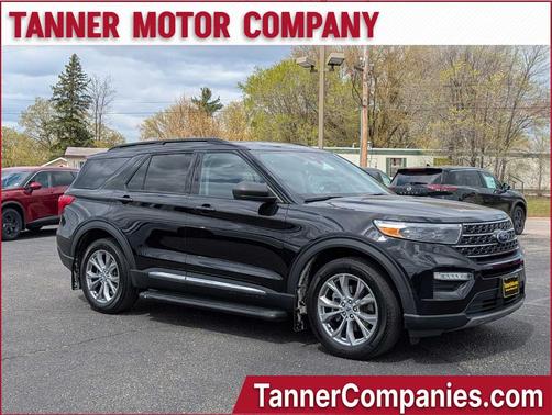 Black 2023 Ford Explorer XLT