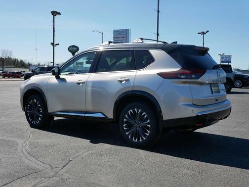 2025 Nissan Rogue Platinum