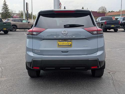 Boulder Gray Metallic 2026 Nissan Rogue SV