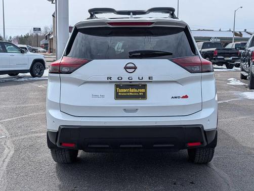 2025 Nissan Rogue Rock Creek