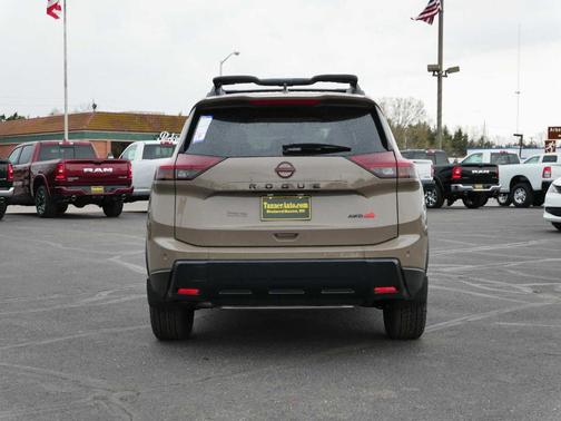 2025 Nissan Rogue Rock Creek