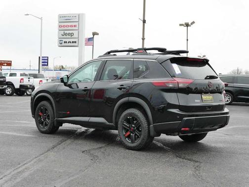 2025 Nissan Rogue Rock Creek