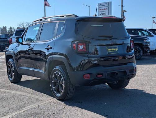 2023 Jeep Renegade Trailhawk