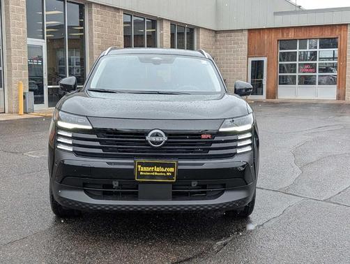 Super Black 2026 Nissan Kicks SR