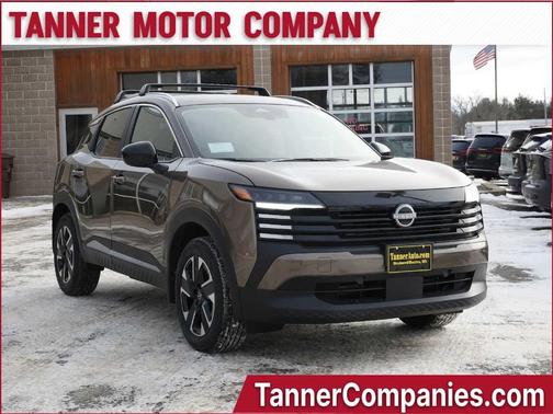 Canyon Bronze M 2026 Nissan Kicks SV