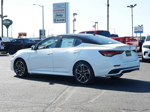 2025 Nissan Sentra SR