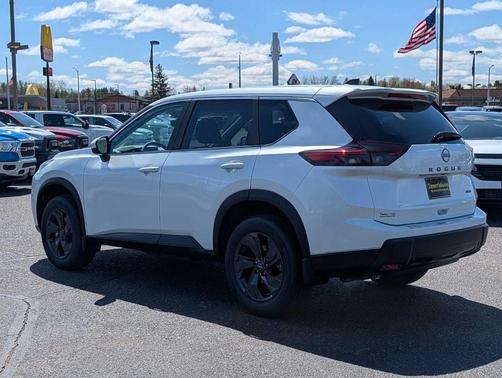 Everest White P 2026 Nissan Rogue SV