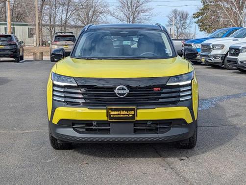 2026 Nissan Kicks SR