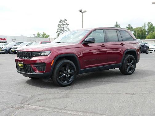 2023 Jeep Grand Cherokee Altitude