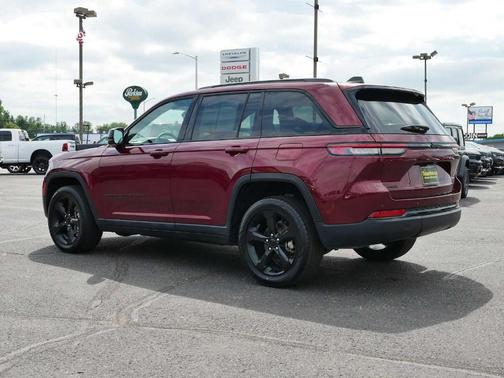 2023 Jeep Grand Cherokee Altitude