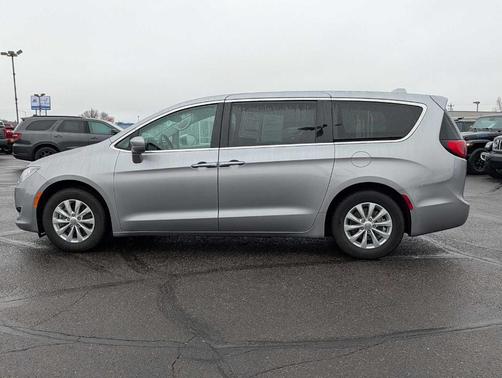 2019 Chrysler Pacifica Touring Plus