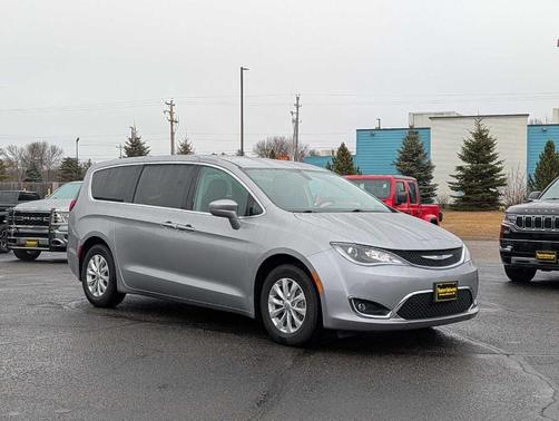 2019 Chrysler Pacifica Touring Plus