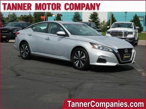 2022 Nissan Altima 2.5 SV
