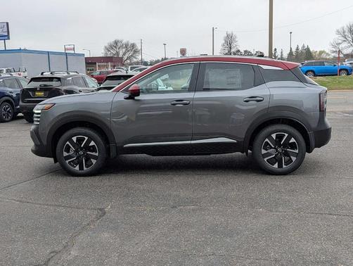 2t Gun Red Roof 2026 Nissan Kicks SV