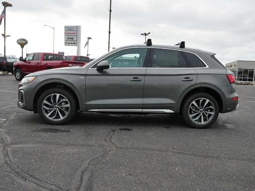 2023 Audi Q5 45 S line Premium Plus